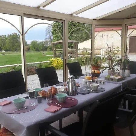 Domaine Du Clos Henri Bed & Breakfast Essay
