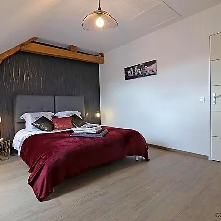 Domaine Du Clos Henri Bed & Breakfast 3*