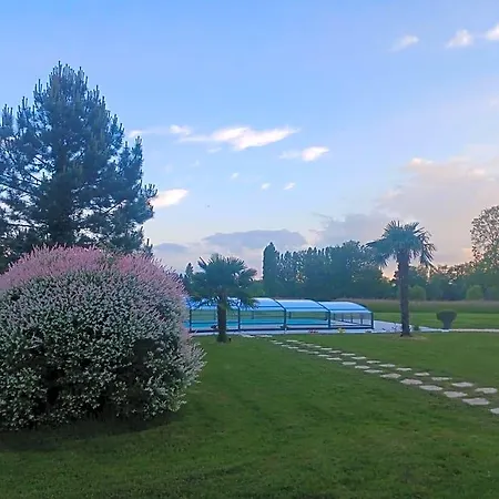 Domaine Du Clos Henri Bed & Breakfast