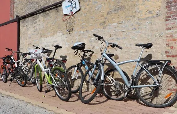 Domaine Du Clos Henri 3* Essay