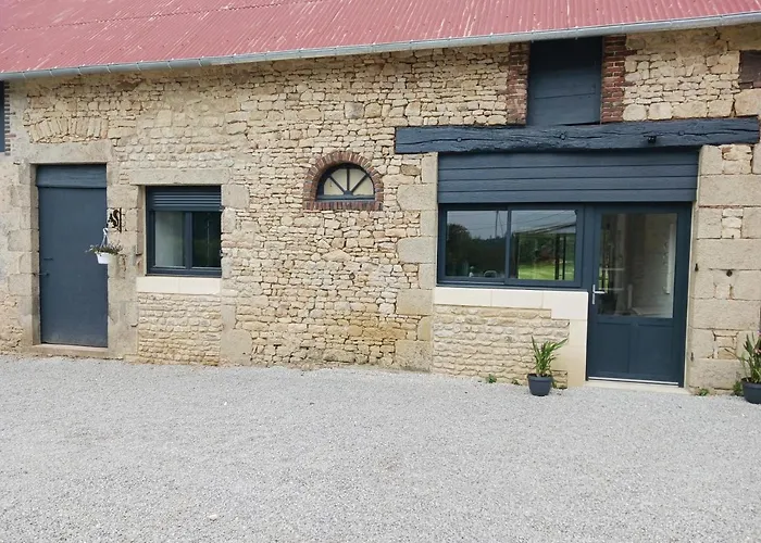 Domaine Du Clos Henri Couette-café Essay