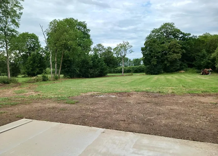 Domaine Du Clos Henri Couette-café Essay